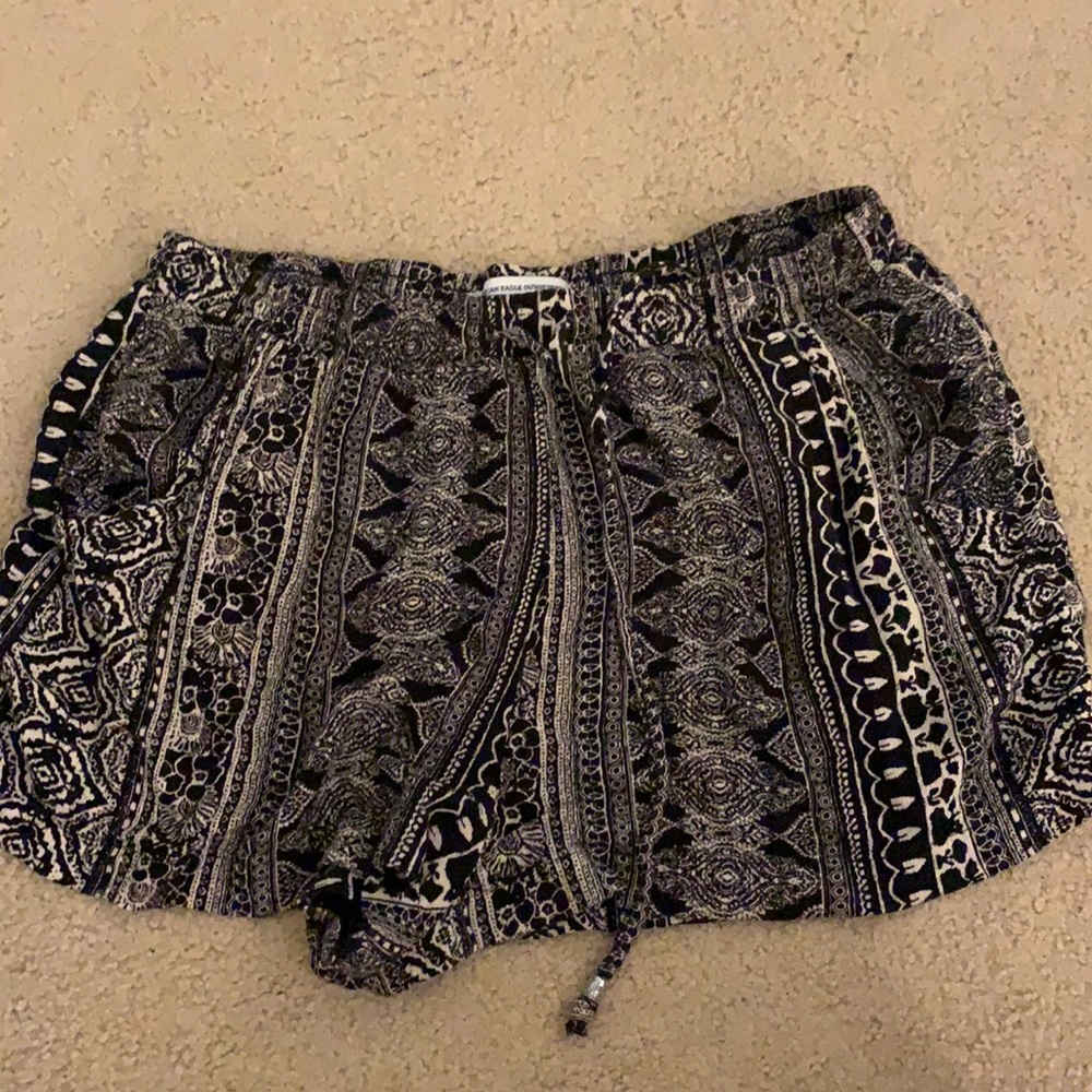 american eagle flowy shorts